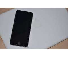 VENDO IPHONE 6 PLUS DE 64GB LIBERADO DE FABRICA , ESTADO 9.2 DE 10 A TODA PRUEBA , DOY CARGADOR Y CA