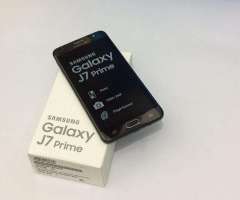 Samsung Galaxy J7 PRIME nuevo en Blanco y Negro 32GB de memoria