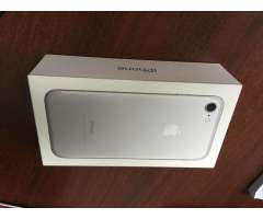 iPhone 7 32Gb en garantía hasta Abril 2018
