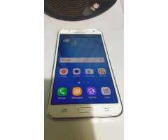 Vendo Samsung Galaxy J7 Nitidos Blancos