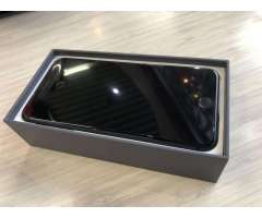 GANGA IPHONE 8 PLUS COMO NUEVO 10 DE 10 EN CAJA COMPAÑIA TIGO PRECIO 700 FIJOS
