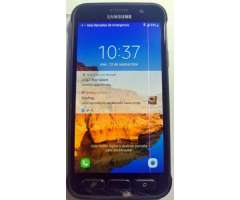 Samsung Galaxy S7 Active Liberado con detalle