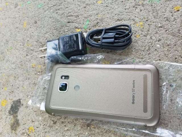 Samsung Galaxy S7 Active contra Agua Samsung Galaxy S7 Active contra Agua