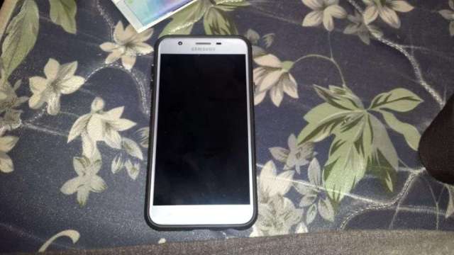 Vendo Samsung Galaxy J7 Star 2018 Vendo Samsung Galaxy J7 Star 2018