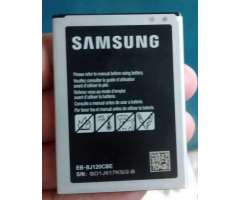 Vendo Bateria Original nitida para Samsung J1 codigo EBBJ120CBE