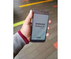 Vendo O Cambio Samsung J4 2018 Duos