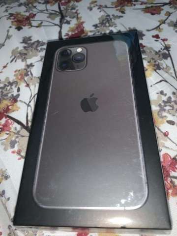 iPhone 11 Pro iPhone 11 Pro