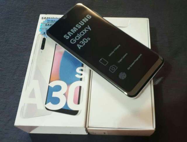 Samsung A30 S Duos Nuevito a Estrenar Samsung A30 S Duos Nuevito a Estrenar